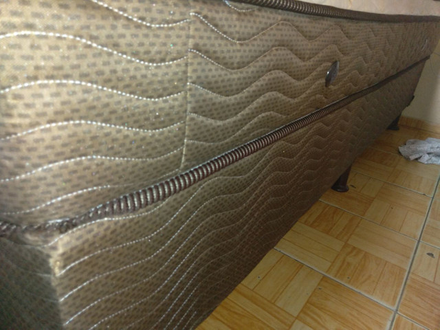 Box+colchão molas ensacadas queen size ortobom magnyfic - Foto 2