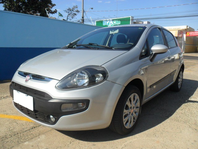 FIAT PUNTO ATTRACTIVE 1.4 FIRE FLEX 8V 5P