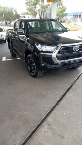 HILUX SRV 2021-21 PRETA METALICA ZERO KM