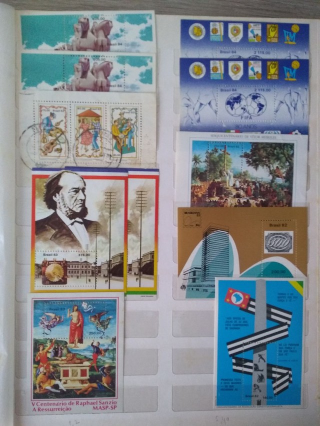 68 BLOCOS FILATÉLICOS COMEMORATIVOS - Foto 3