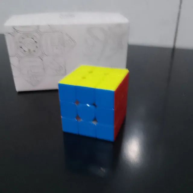 Cubo Mágico Profissional 3x3x3 Qiyi - Preto - Original