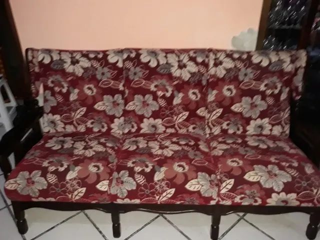 Ótimo sofá e duas poltronas.   - Foto 4