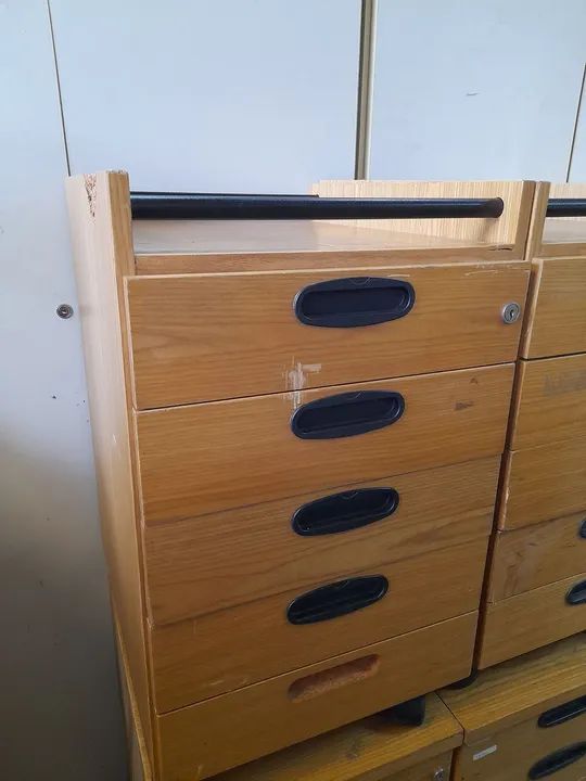 Gaveteiro volante 5 gavetas no estado 