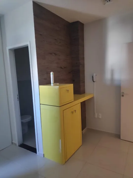 Salas comerciais na Av Maria Lacerda Montenegro