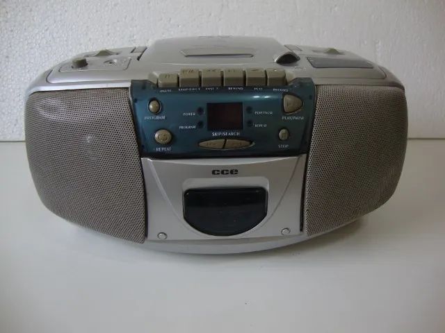 Aparelho Compact Disc System Marca CCE Modelo CS 7900 (Leia o Texto)