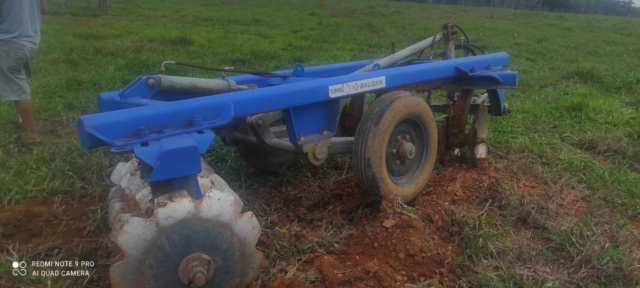 Arado de disco Baldan hidráulica 12 discos - Semi nova, fale com Nilton * 