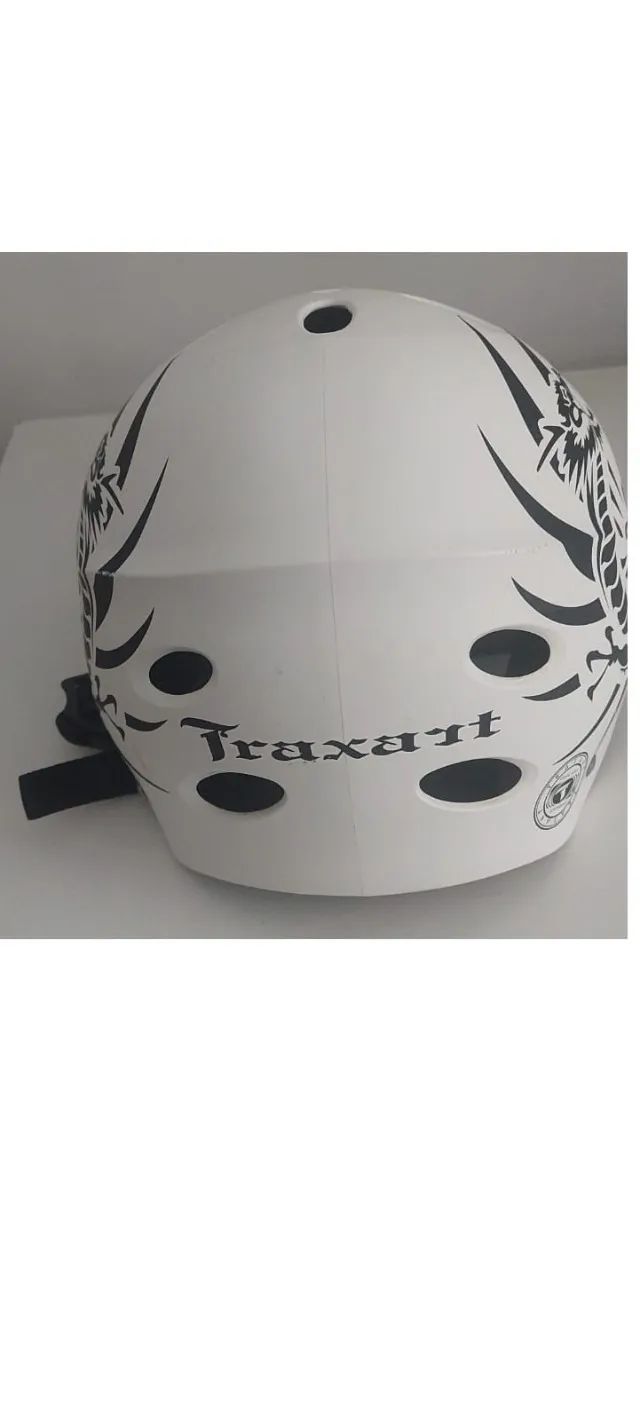 Capacete Traxart Extreme + Kit Protetor Juvenil Tamanho P - Segurança e Estilo - Foto 4