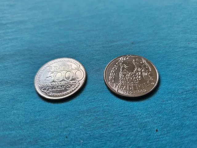 Moeda antiga 5000 cruzeiros bicentenário Tiradentes colecao - Foto 3