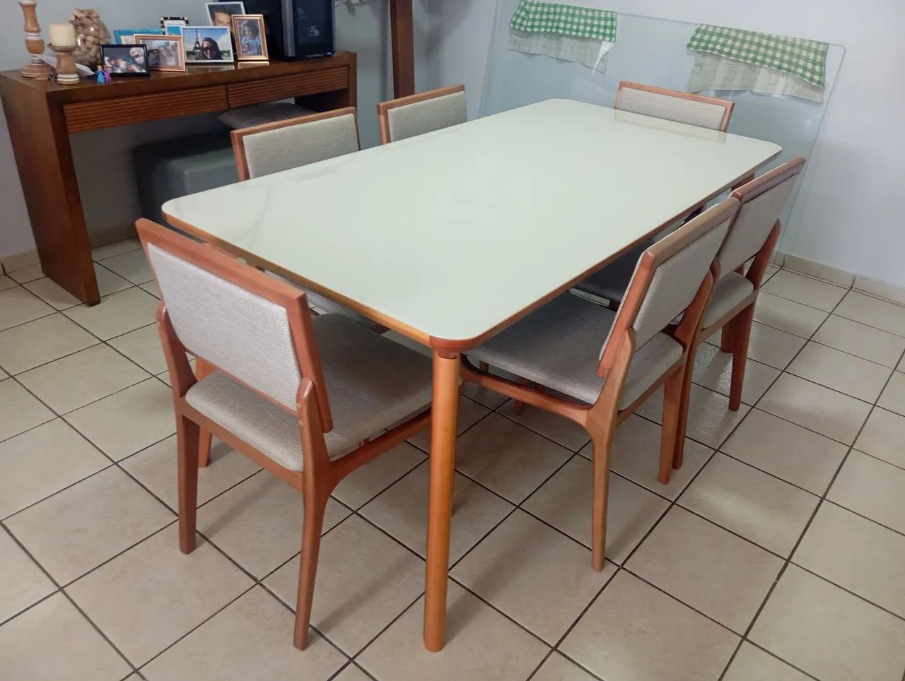 Mesa de Jantar em Madeira com Tampo de Vidro New star