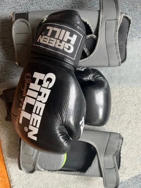 Luxa Boxe Muay Thay Green Hill  + Caneleira Everlast