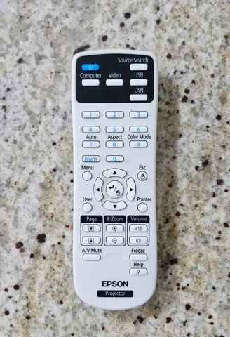 Projetor Epson S17 HDMI com controle - Foto 3