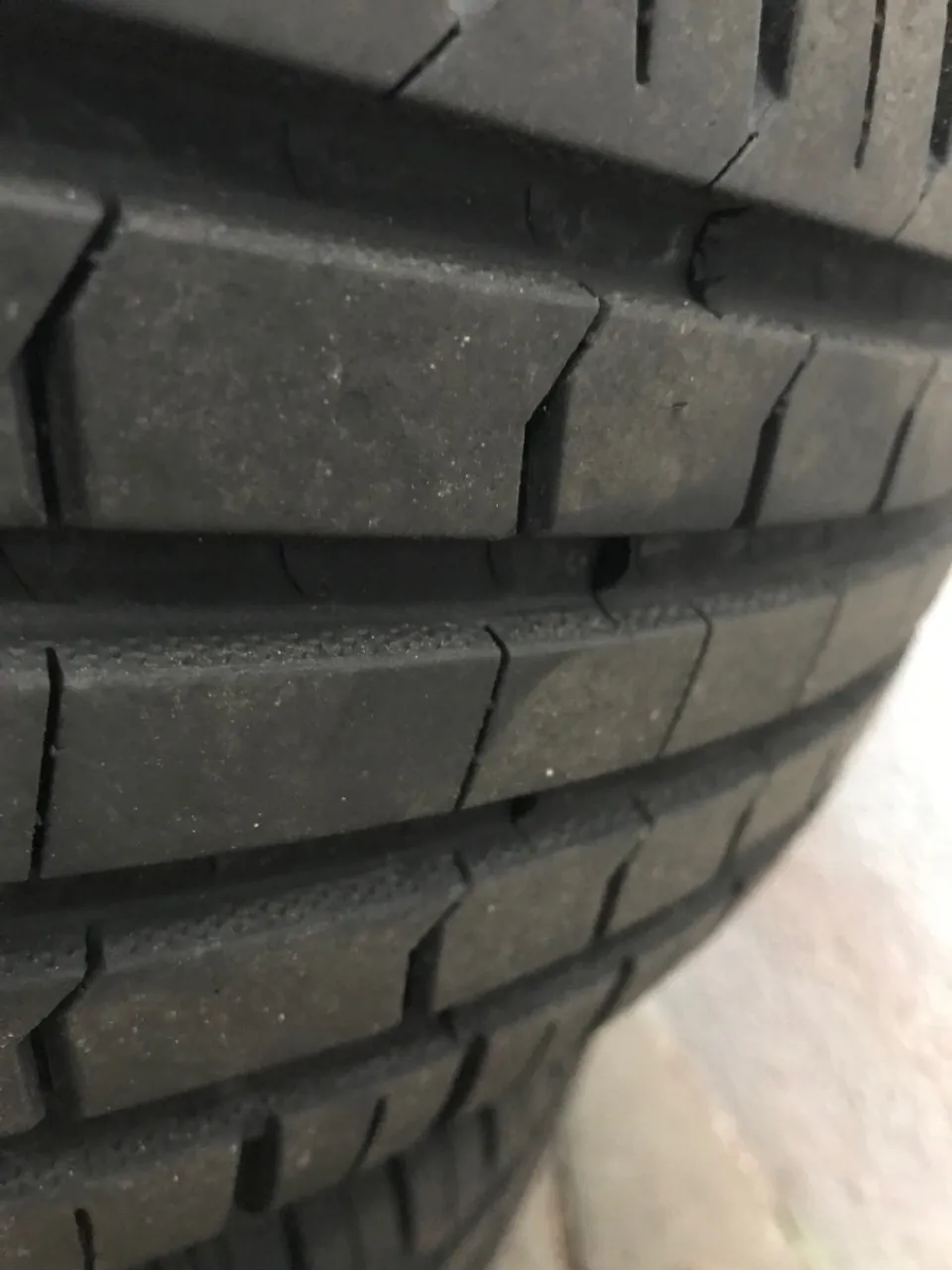 Pneus 215/60 R15 e 195/65 R15