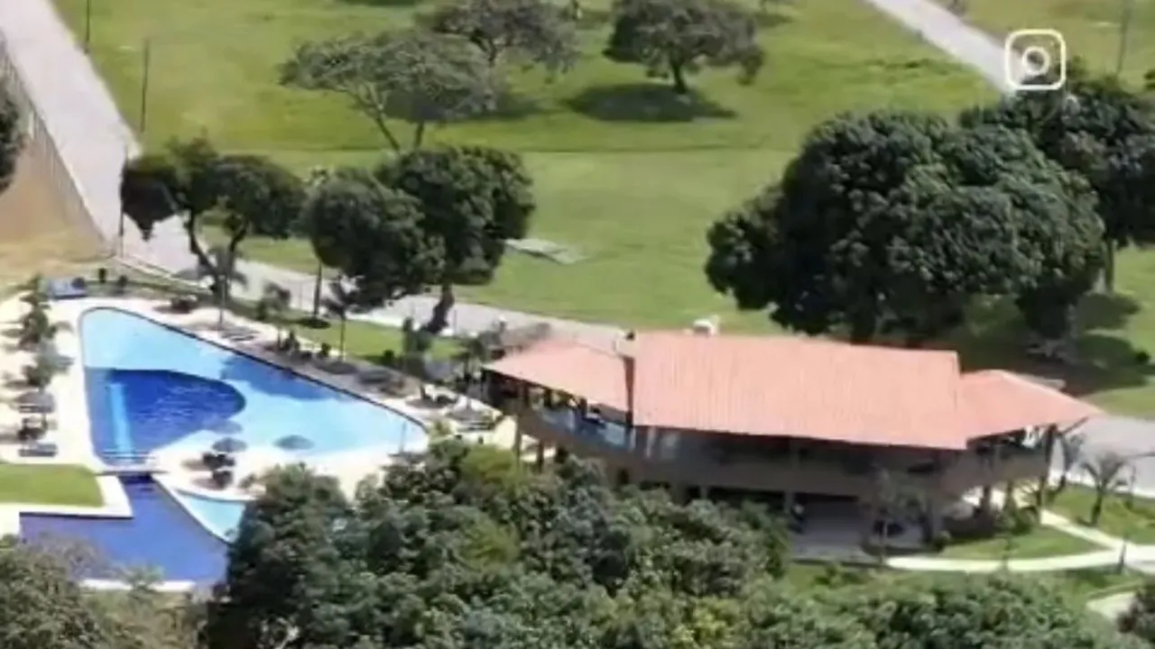 Loteamento em Cascavel Condomínio Fechado! Infraestrutura completa com área de lazer