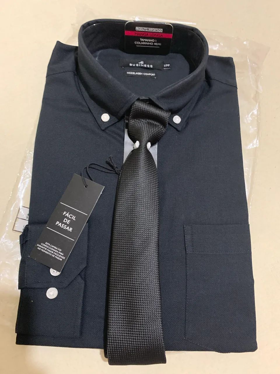 Camisa manga longa e gravata, nova. - Foto 4