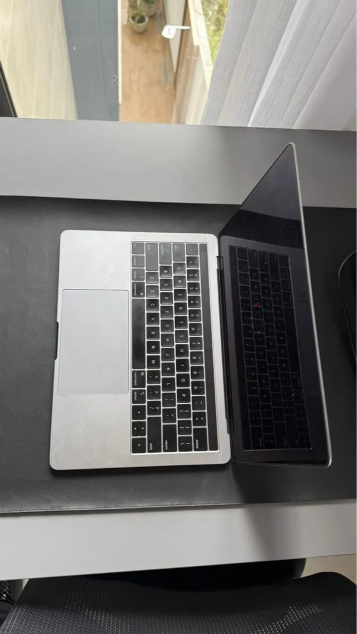 MacBook Pro 13 2018