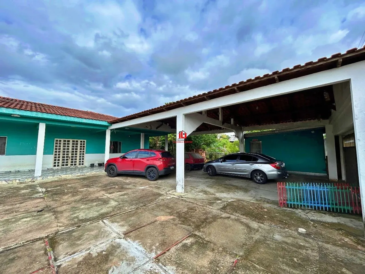 Casa no Novo Aleixo/ 750m², imóvel de esquina/ 750m², imóvel de esquin