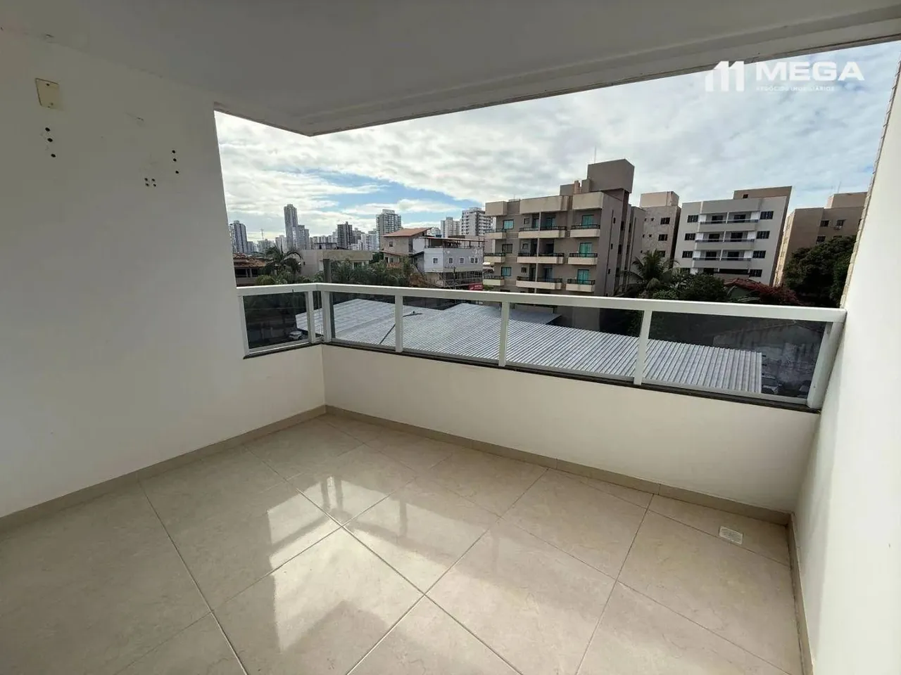 Apartamento com 2 dormitórios para alugar, 80 m² por R$ 2.295,01/mês - Jockey de Itaparica