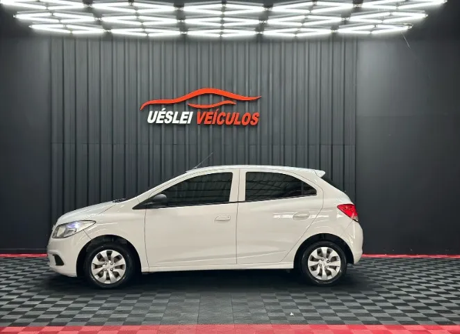 2014/2015 Lindo Onix 1.0 chevrolet
