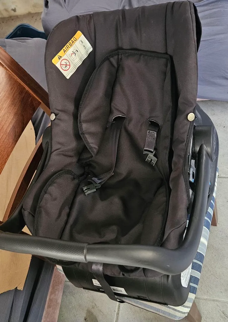 Bebê conforto com base Galzerano
