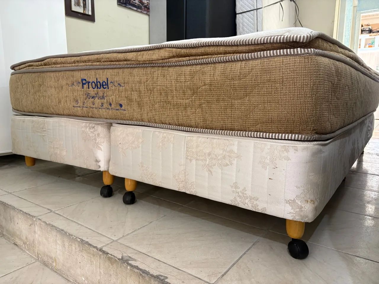 Cama box de casal Queen , cama Queen  - Foto 4