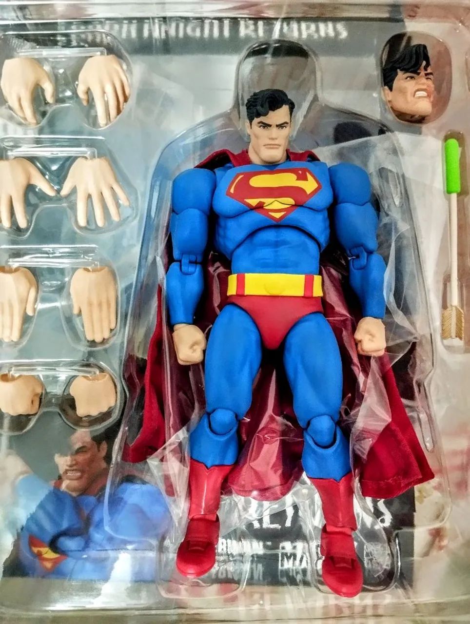 Mafex Superman TDKR - The Dark Knight Returns - Hobbies e Mafex Superman TDKR - The Dark Knight Returns - Hobbies e