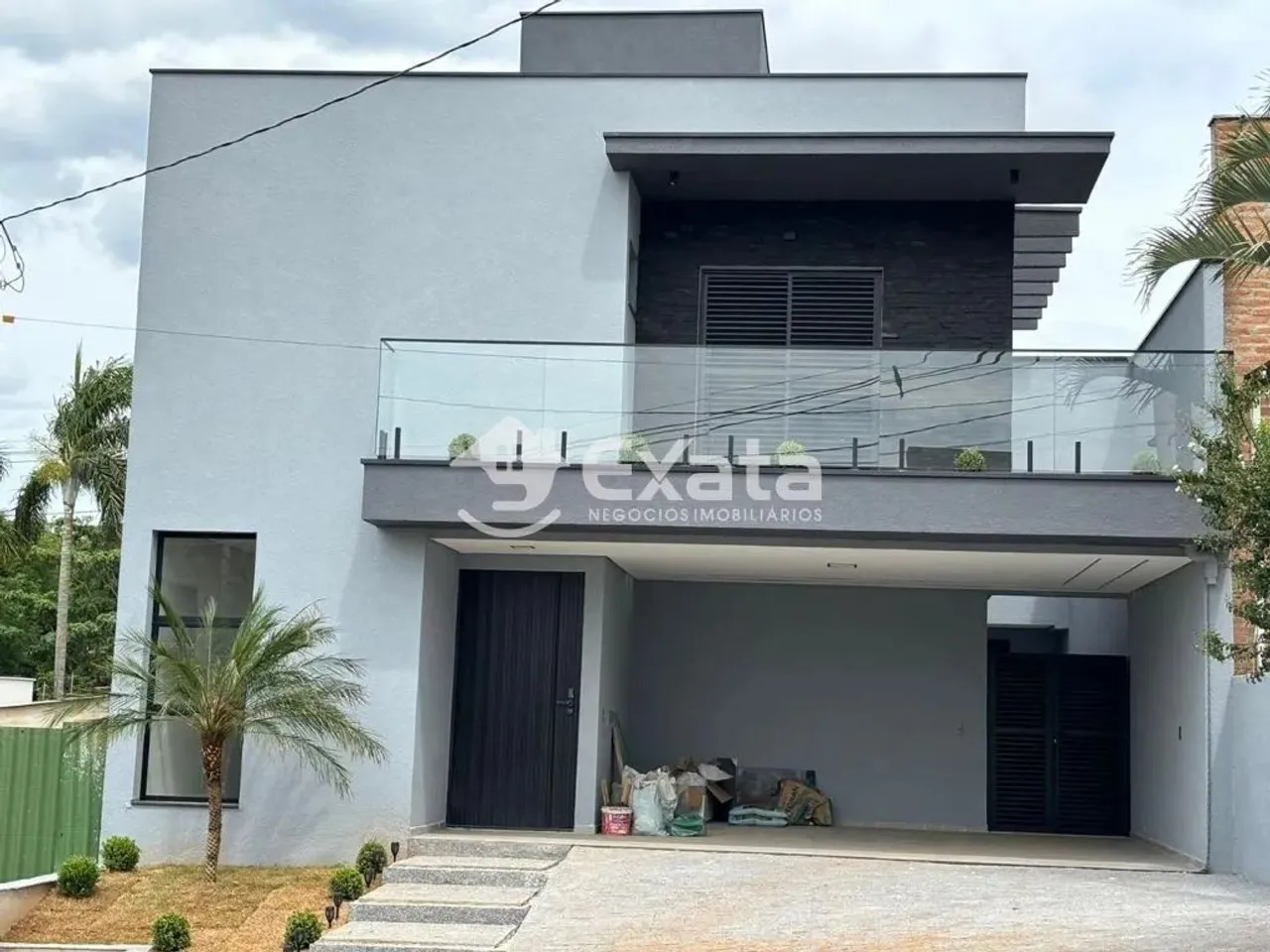 Sobrado em condomínio a venda na zona leste