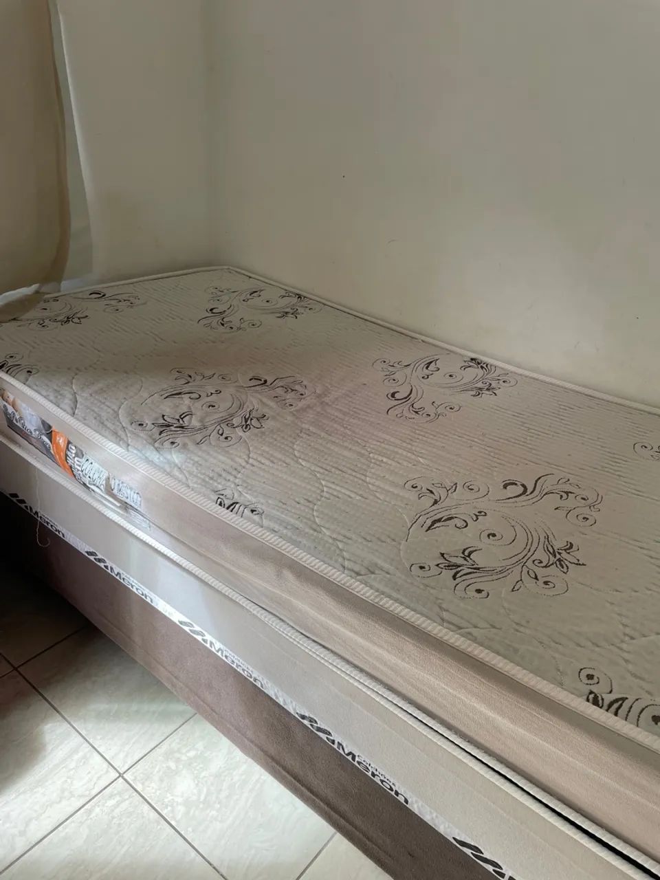 Cama Box solteiro com Colchão