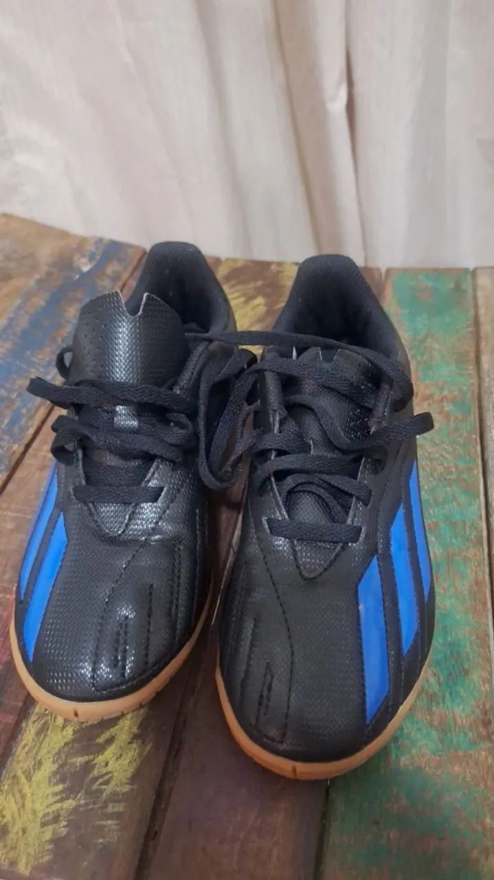 CHUTEIRA FUTSAL ADIDAS NÚMERO 32 NOVA NA CAIXA Calçados