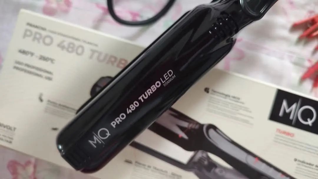 Prancha de Cabelo Profissional  MQ Pro 480 Turbo LED Titanium Bivolt - Foto 3