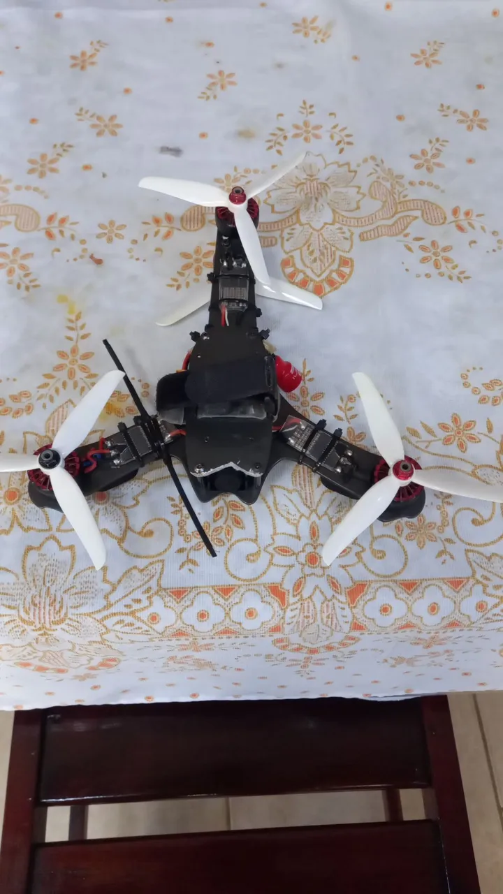 Drone tricopter racer 5polegadas