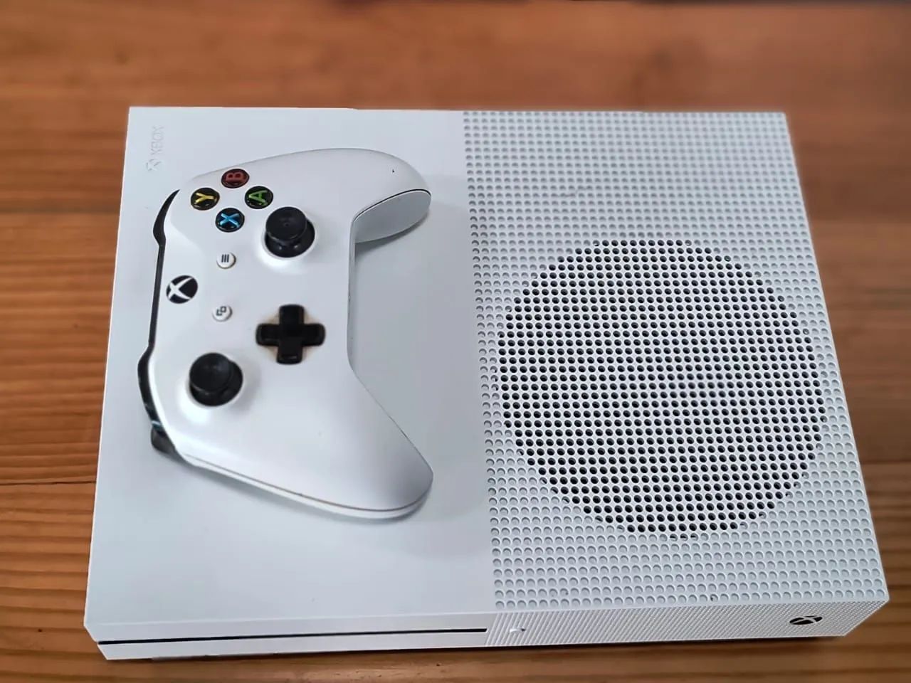 Xbox One S - usado - em excelente condições  - Foto 3