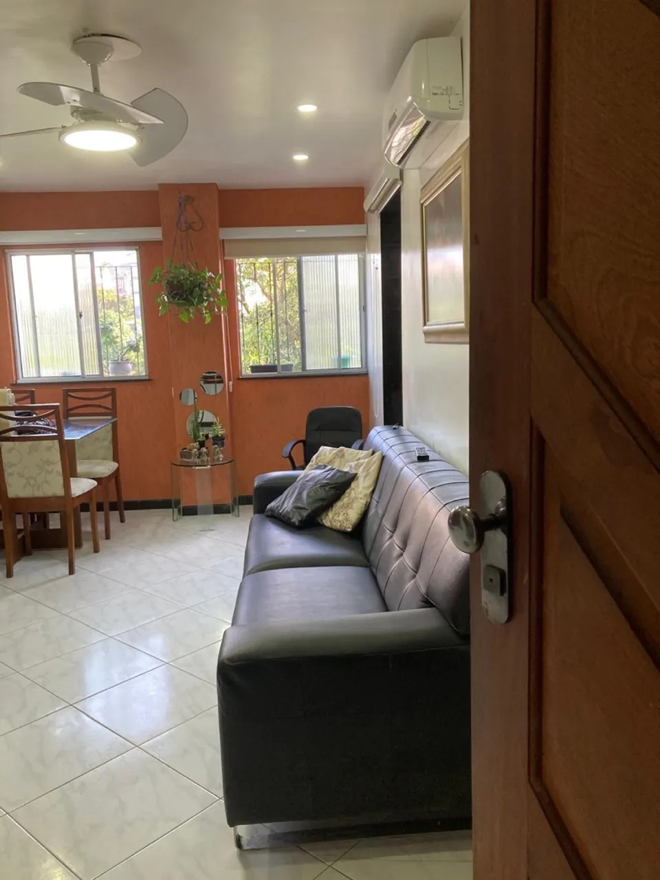 APTO NO CENTRO 104m, 3/4 com SUÍTE - OPORTUNIDADE