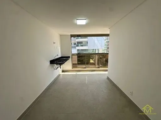 Imóvel para venda possui 112 metros quadrados com 4 quartos em Praia da Costa - Vila Velha