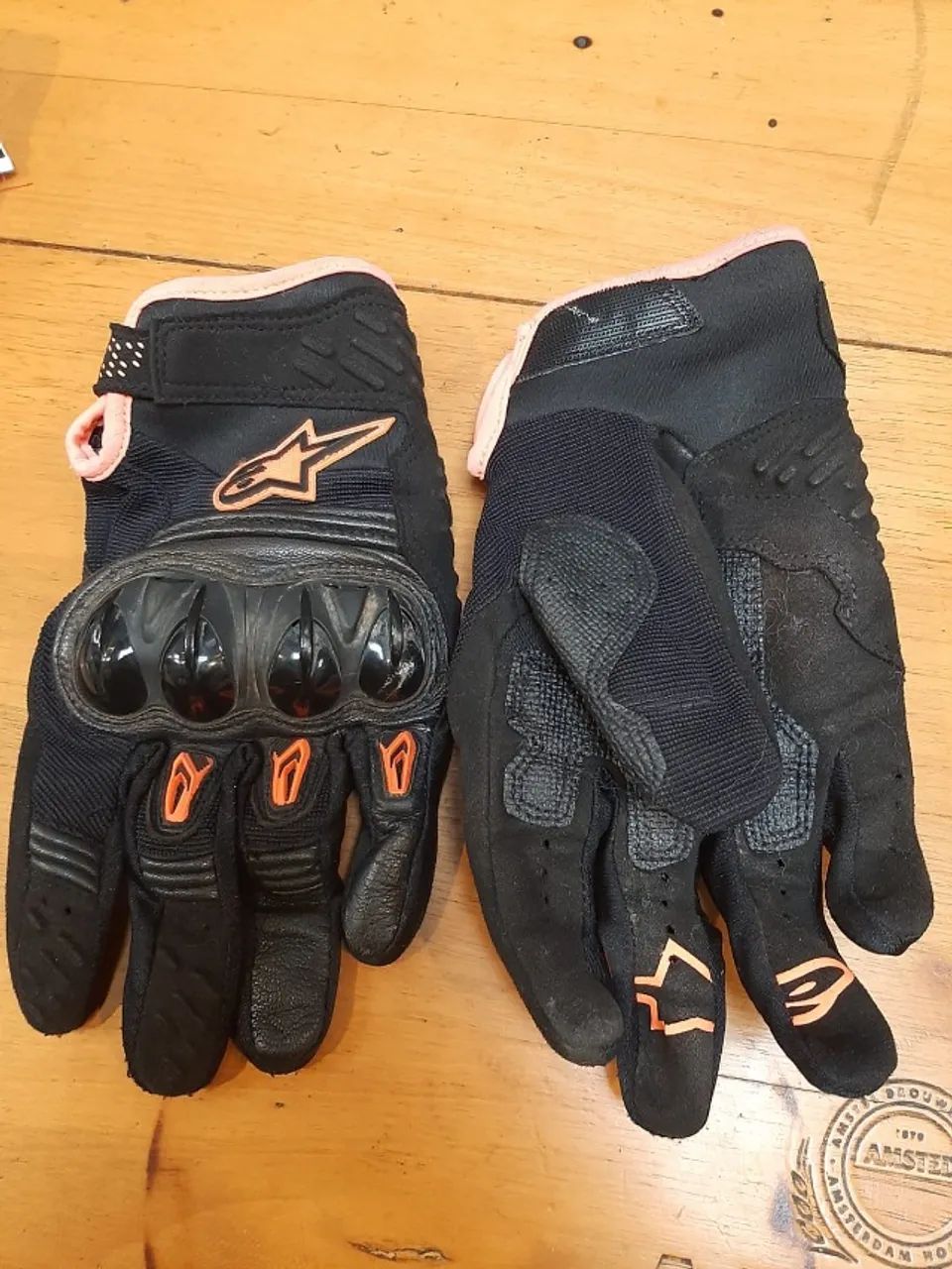 Luvas meegawatt gloves cor: preta com costura laranja tamanho: M  - LUVA ALPINES