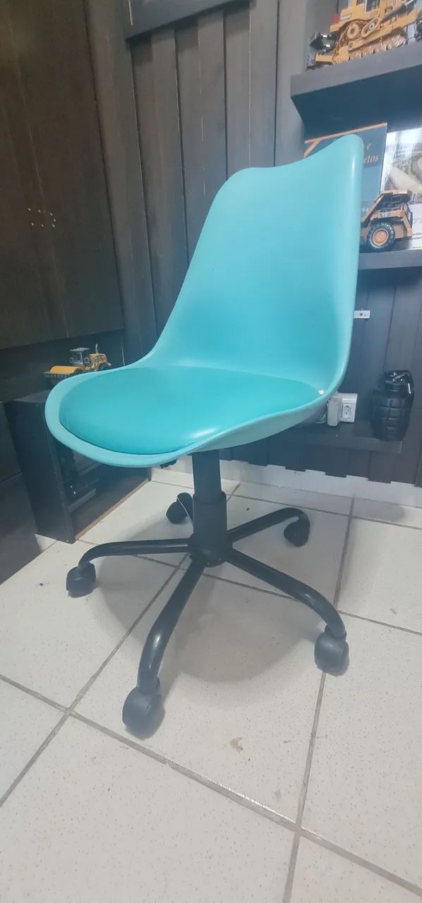 Cadeira Giratória Azul Turquesa - Foto 2