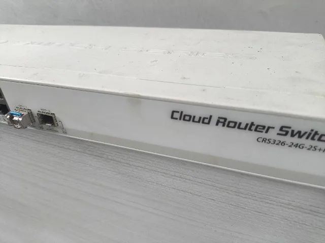 Cloud Router Switc CRS-326-24G-2S