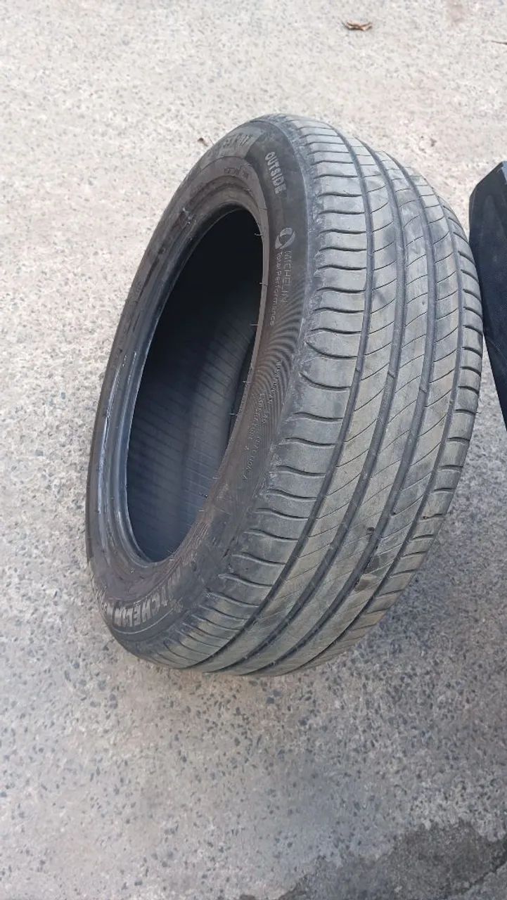 Pneu Michelin 215/55 r17 - Foto 2