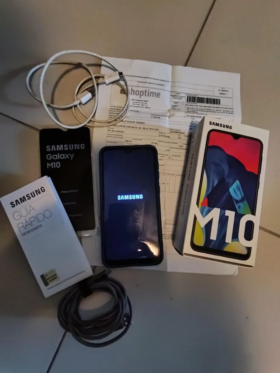 Celular Samsung M10 - SEMI-NOVO, na caixa - Foto 2