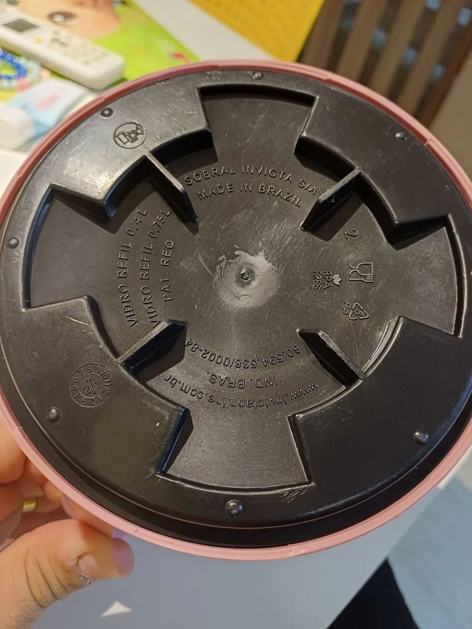 Garrafa térmica Invicta + Porta lanchinho Nuby - Foto 4