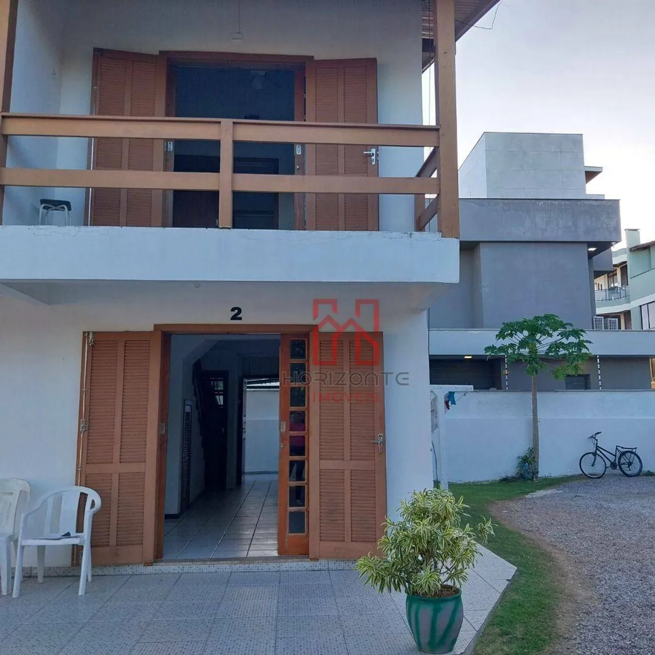 Sobrado com 2 dormitórios para alugar, 64 m² por R$ 2.900/mês - Ingleses do Rio Vermelho -