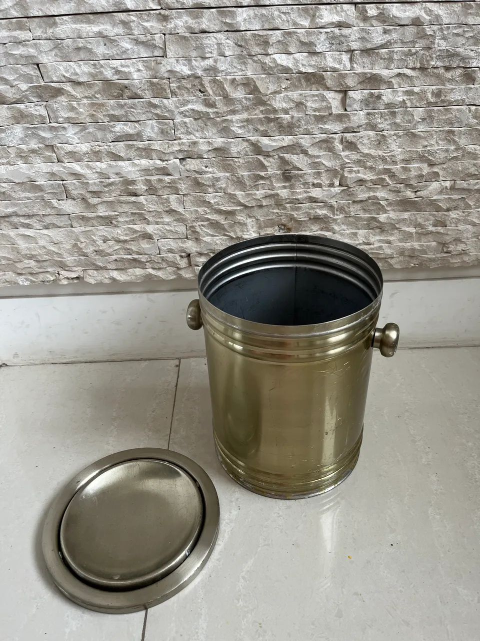 Lixeira inox 20 litros 