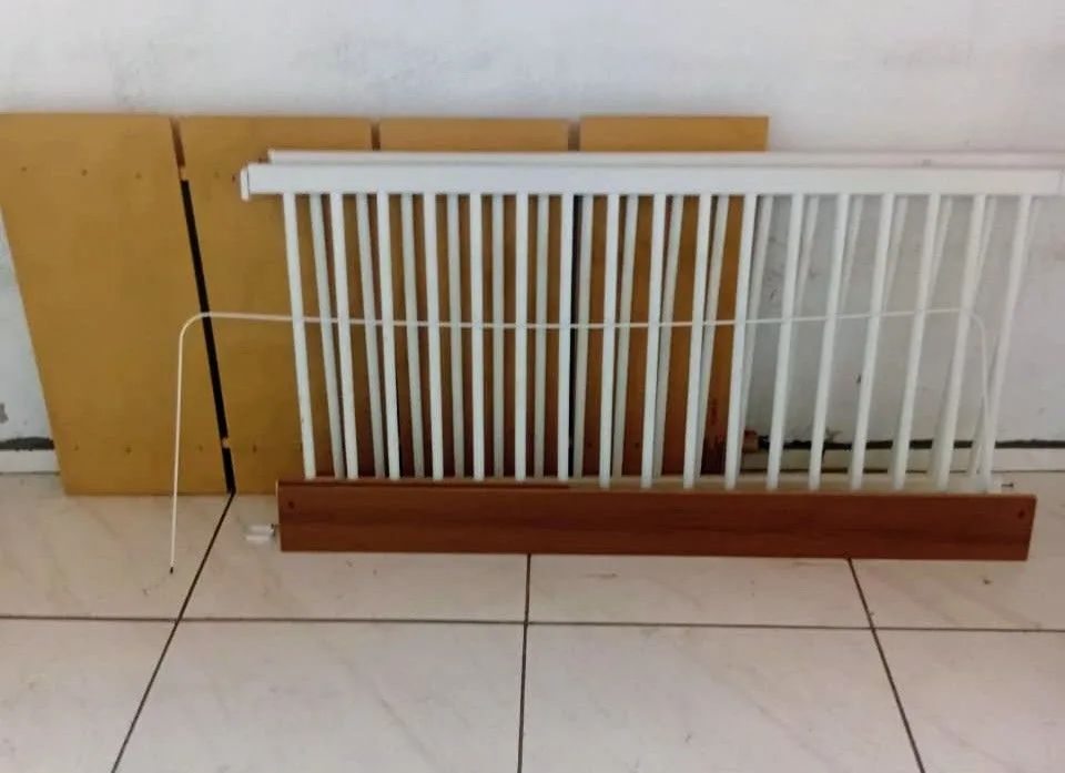 Vendo berço usado que vira cama  - Foto 5