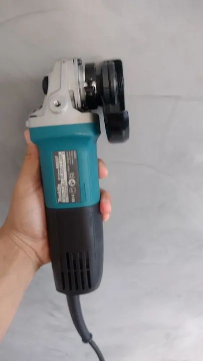 Esmerilhadeira Angular Makita 127V - NOVA E NUCA USADA - Apenas $350,00 - Foto 2
