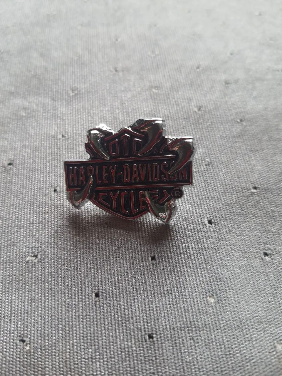 Pin Harley-Davidson com garras - Foto 4