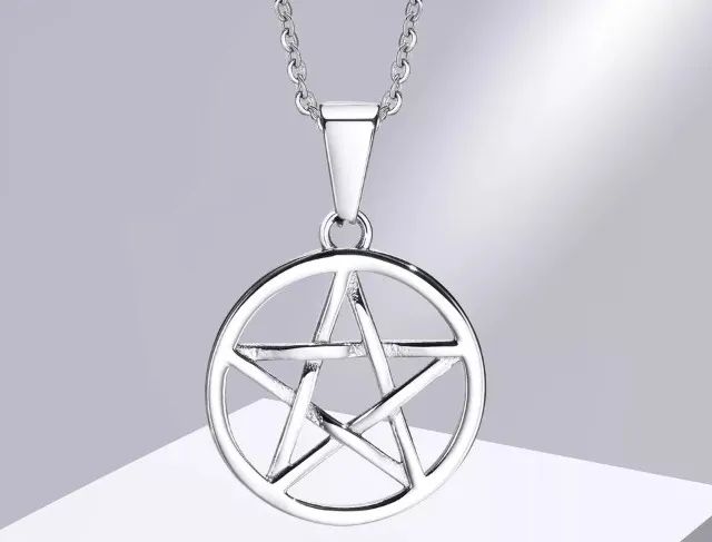 Colar Pentagrama em Aço Inoxidável