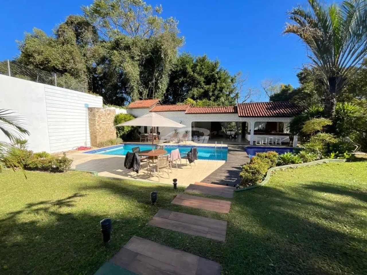 Excelente casa disponível para locação no bairro Itoupava Norte, em Blumenau!