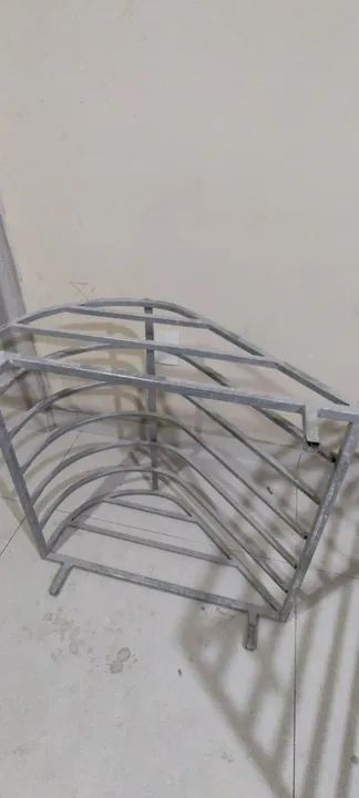 Duas grades para janelas basculantes. - Foto 2