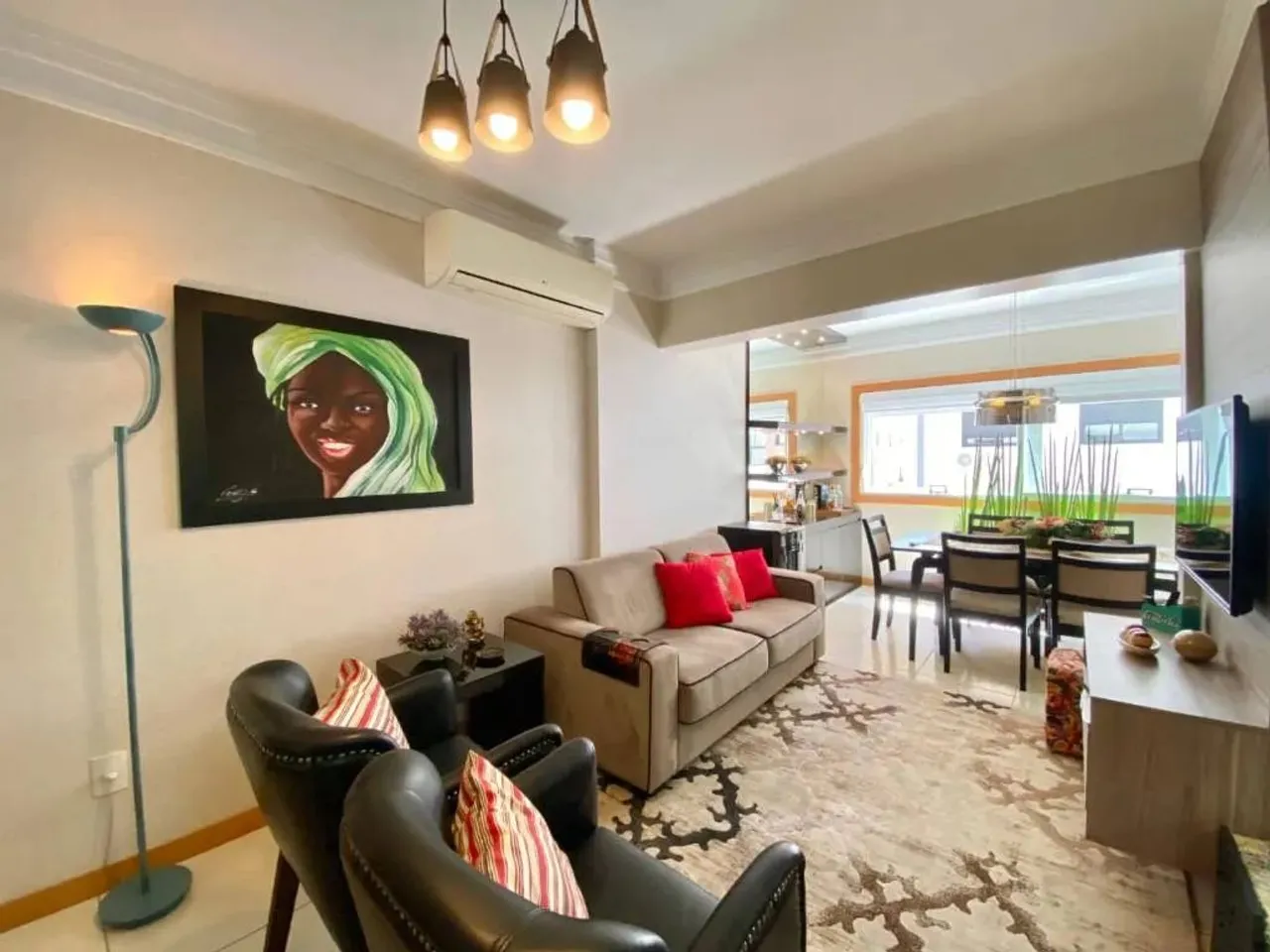 AMPLO APARTAMENTO DE 02 QUARTOS À VENDA NO BAIRRO NAVEGANTES!