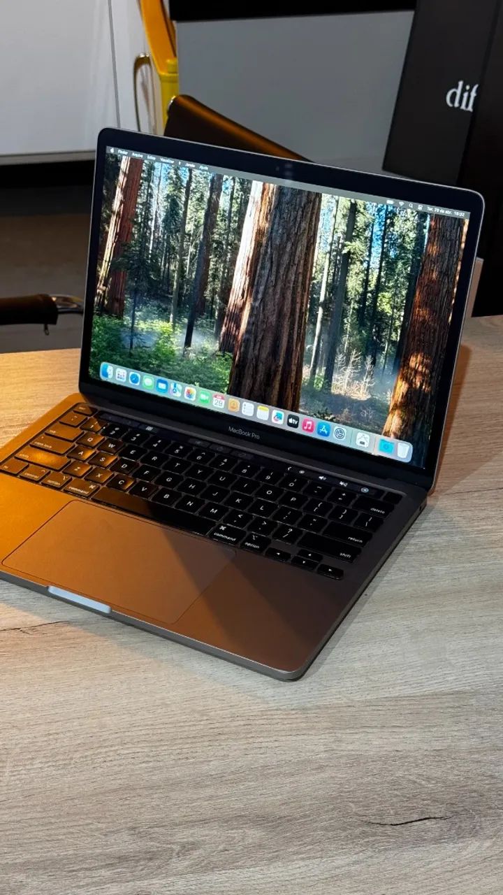 Macbook Pro 2020 8GB Ram | 256GB TouchBar Retina - 3 meses de garantia! Até 12x no cartão  - Foto 2