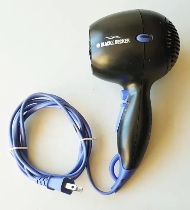Com Defeito - Secador de Cabelo Black & Decker - Para Manutenção ou Aproveitamento - Foto 2